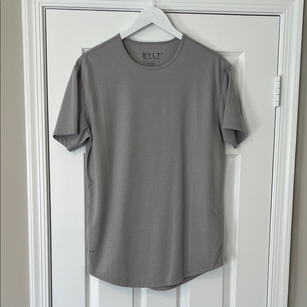 Bylt Men's Gray T-Shirt Medium